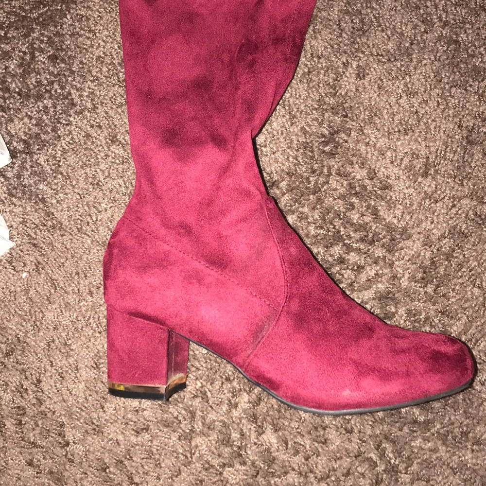 Boots - Picture 2 of 4